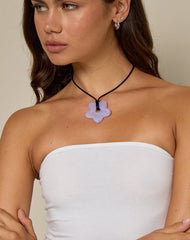 Flower Necklace in Resin Lilac