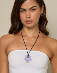 Flower Necklace in Resin Lilac