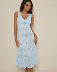 Valea Midi Dress in Zinnia Lace Blue