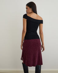 Cuthbe Off The Shoulder Twist Top in Black