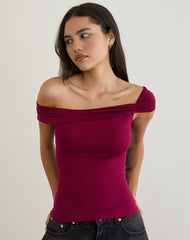 Cuthbe Off the Shoulder Twist Top in Burgundy