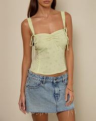 Tismia Top in Fun Ditsy Floral Lime