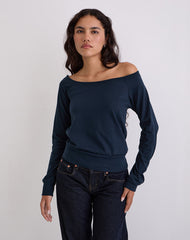 Yacin Slouchy Top in Navy